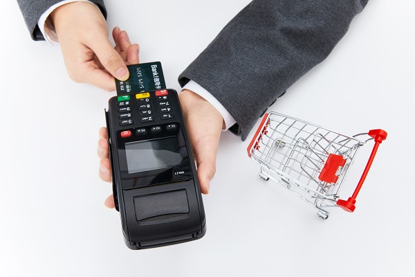 選擇一臺正規POS機辦理的四大標準 